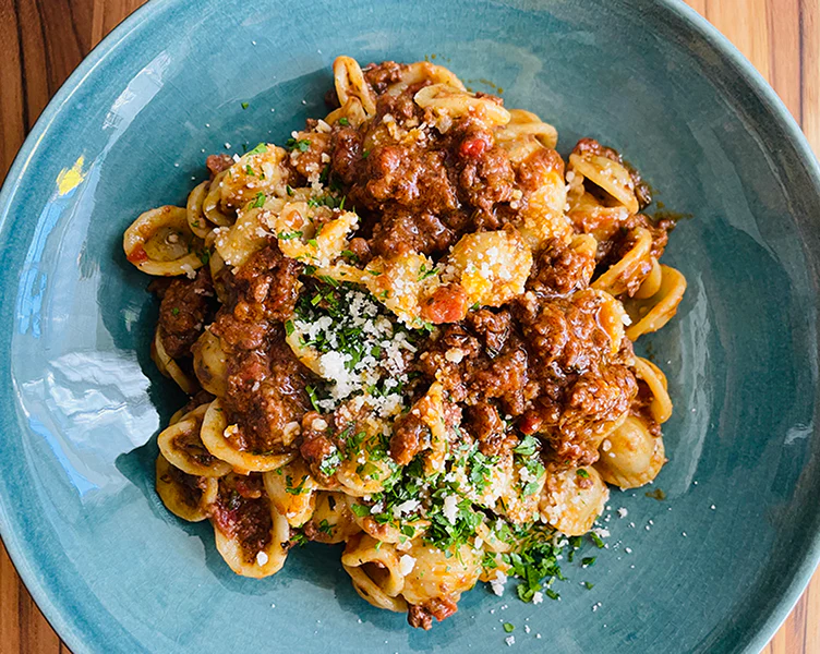 Smoked beef and shrimp bolognese (D)