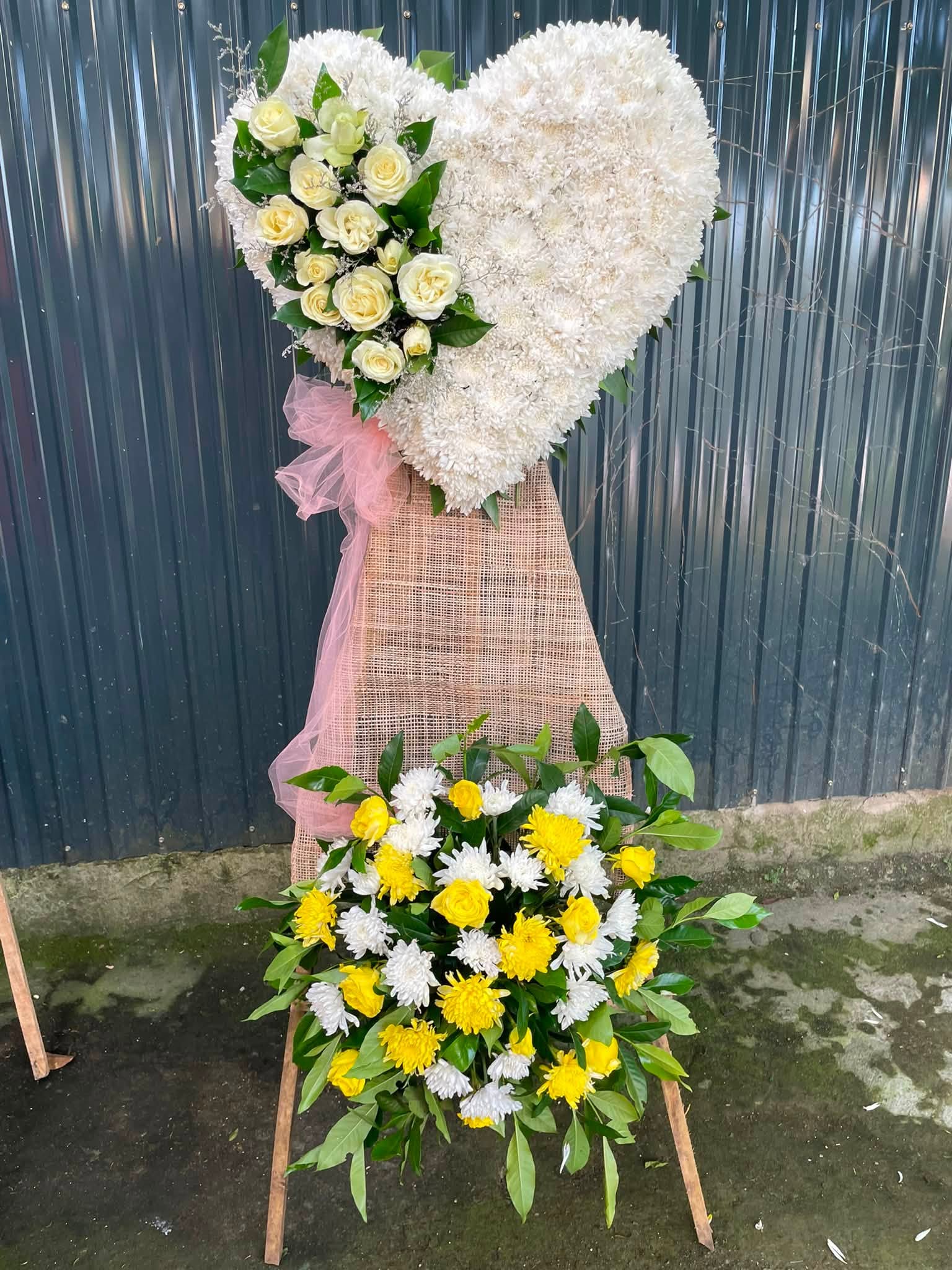 Herat Design Funeral Arrangement